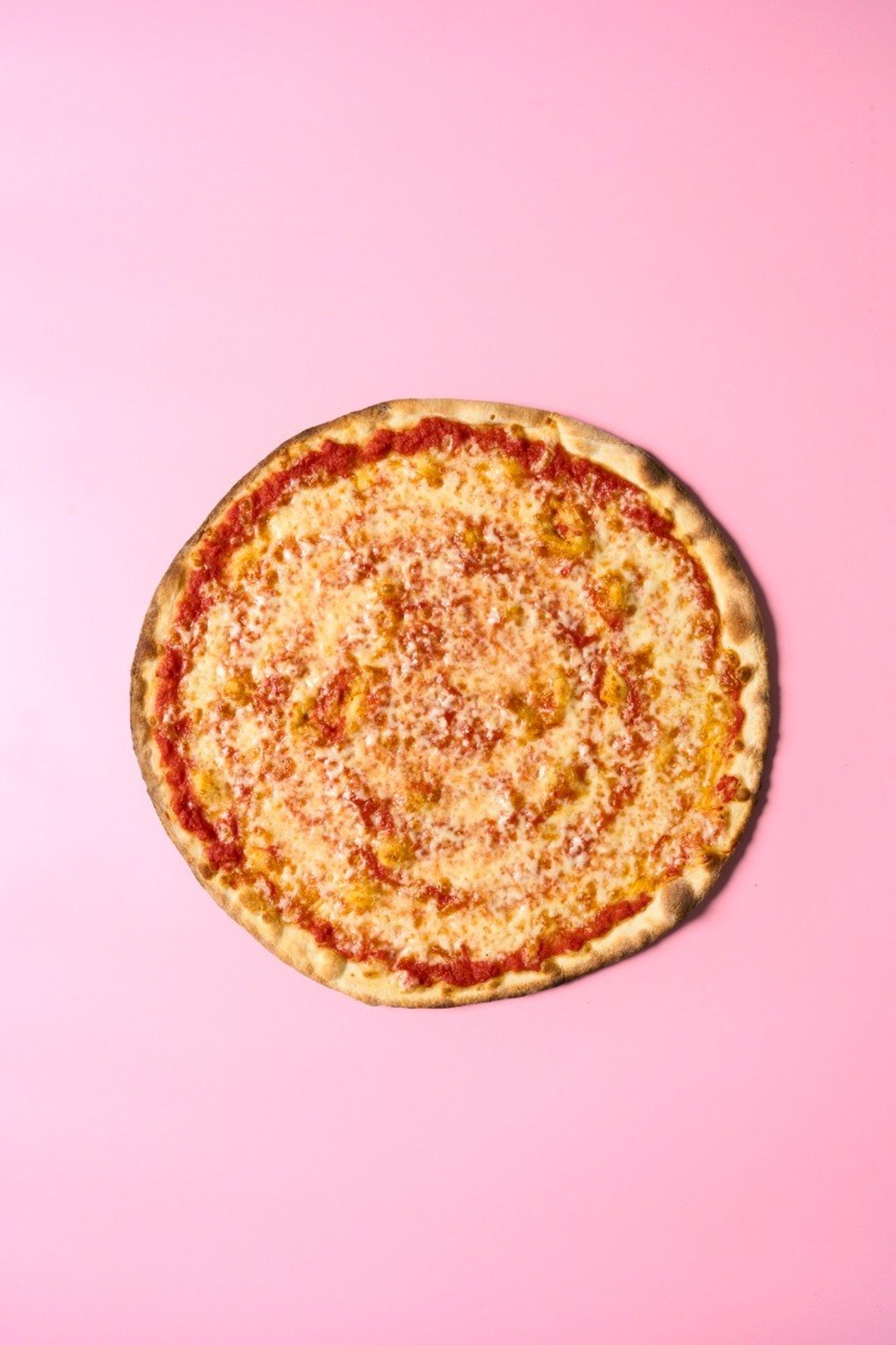 Thin crust Italian pizza โ the Thin Fling
