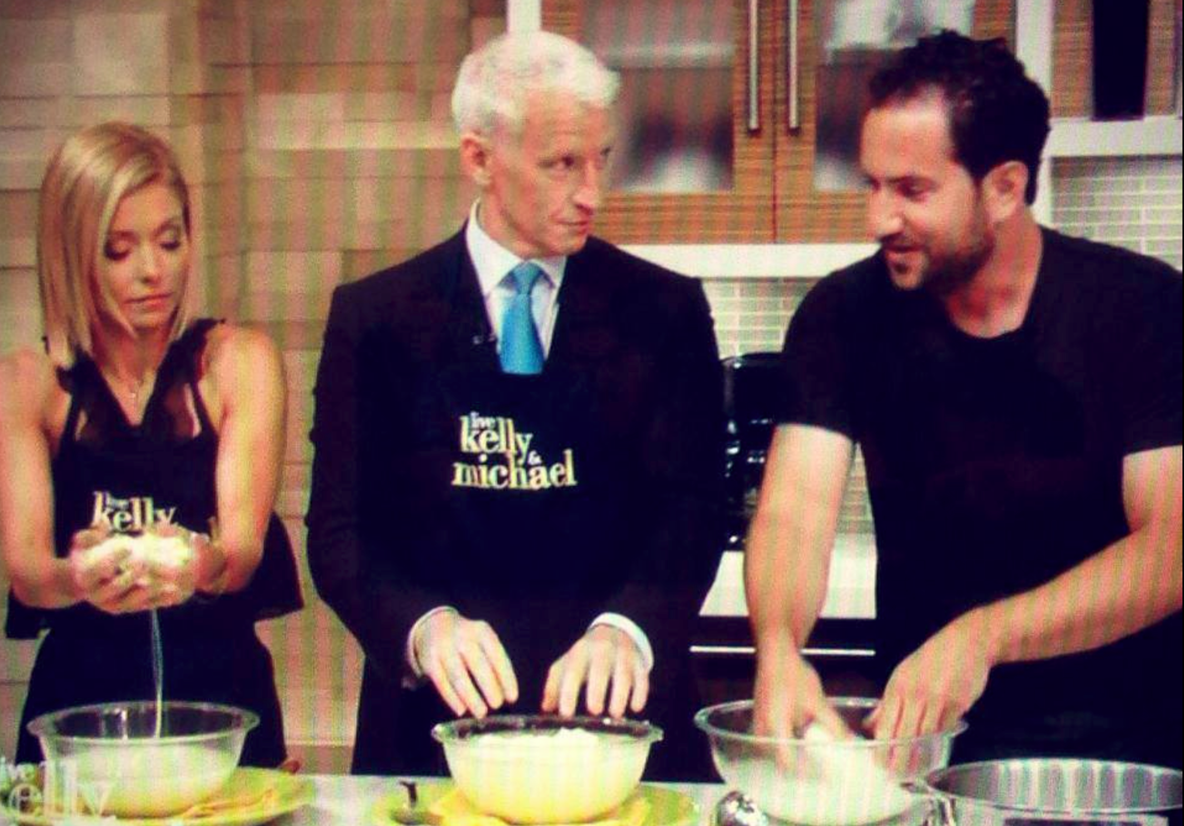 Anderson Cooper LIVE feature