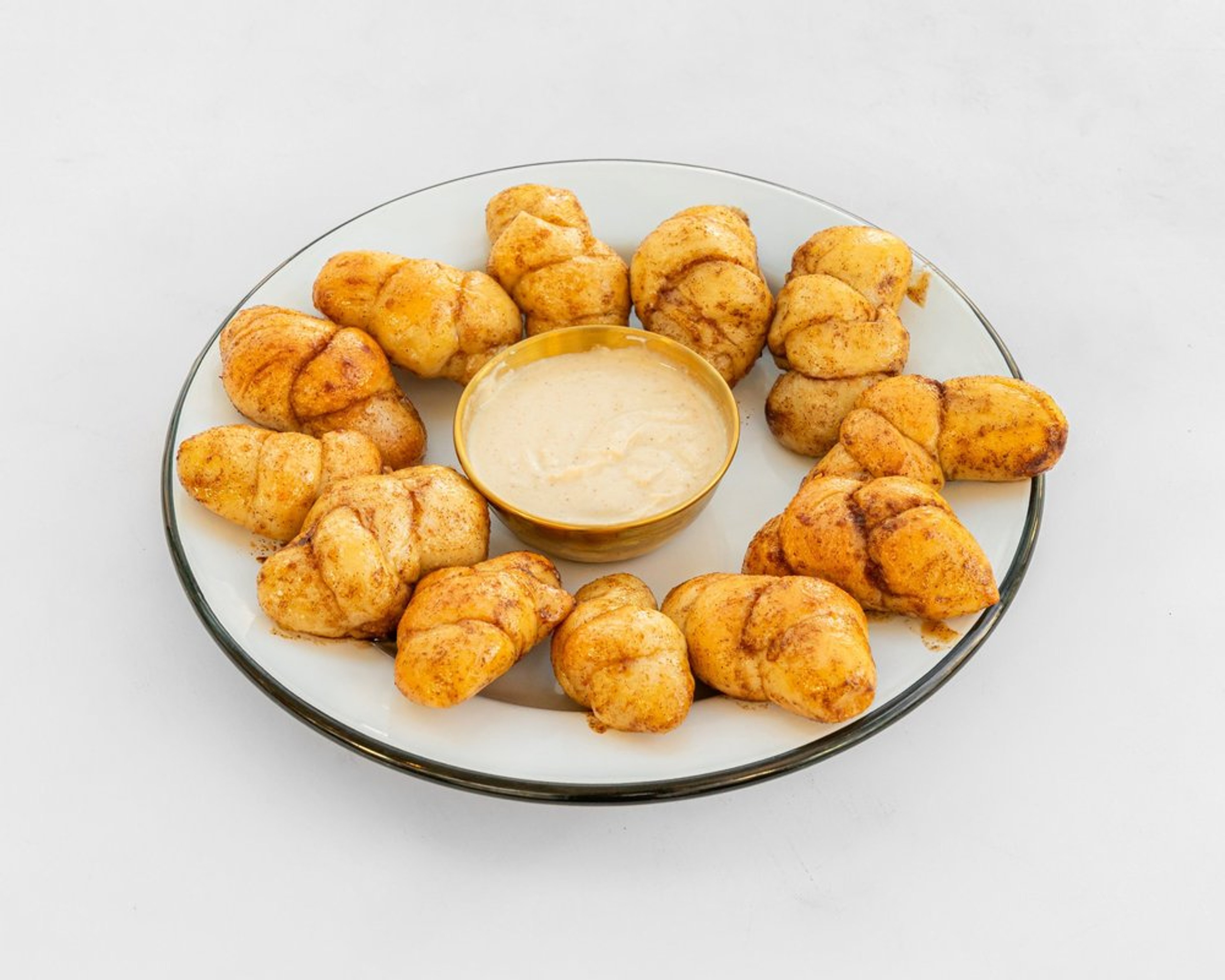 Cinnamon knots