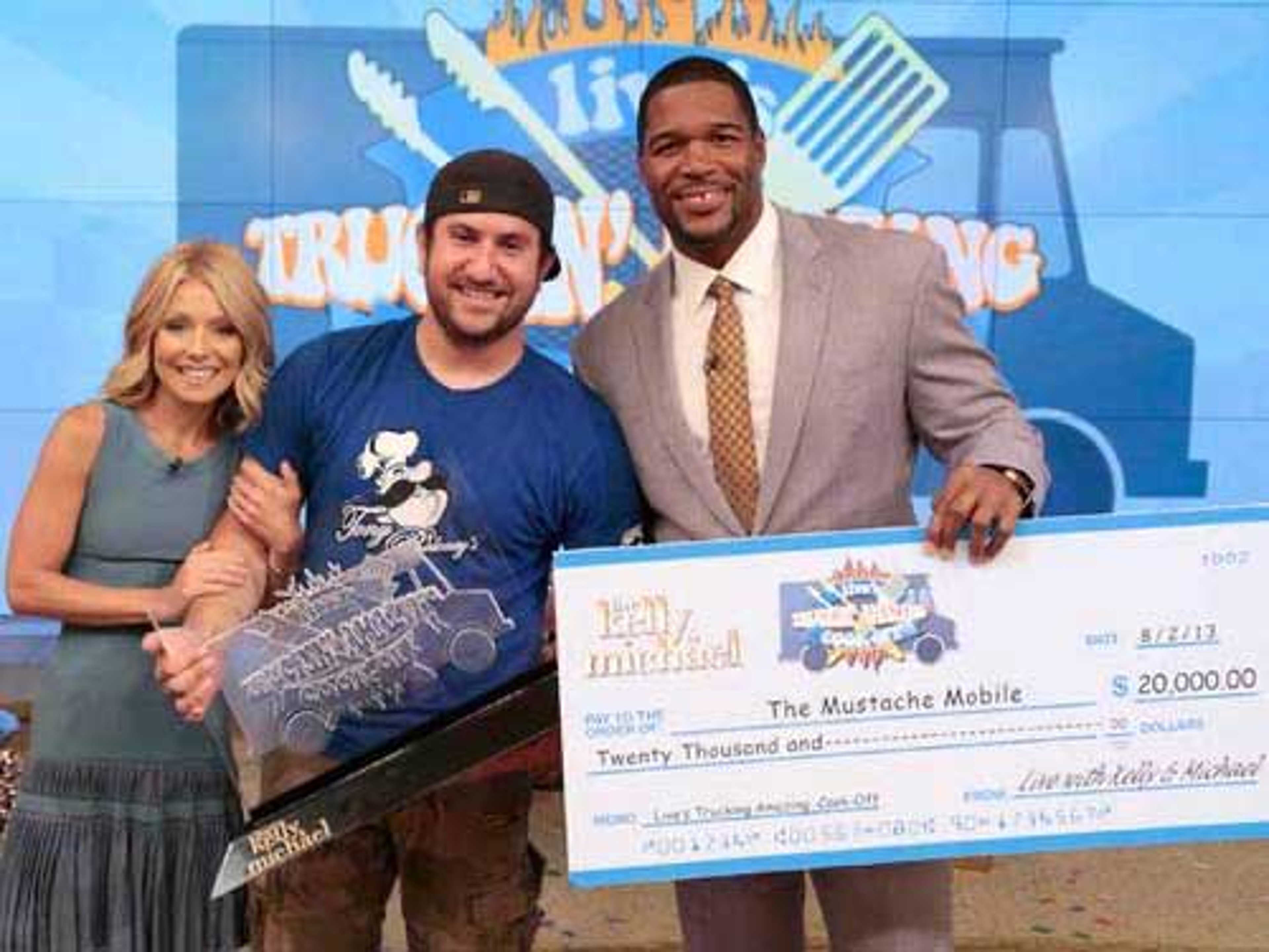 Kelly and Ryan feature