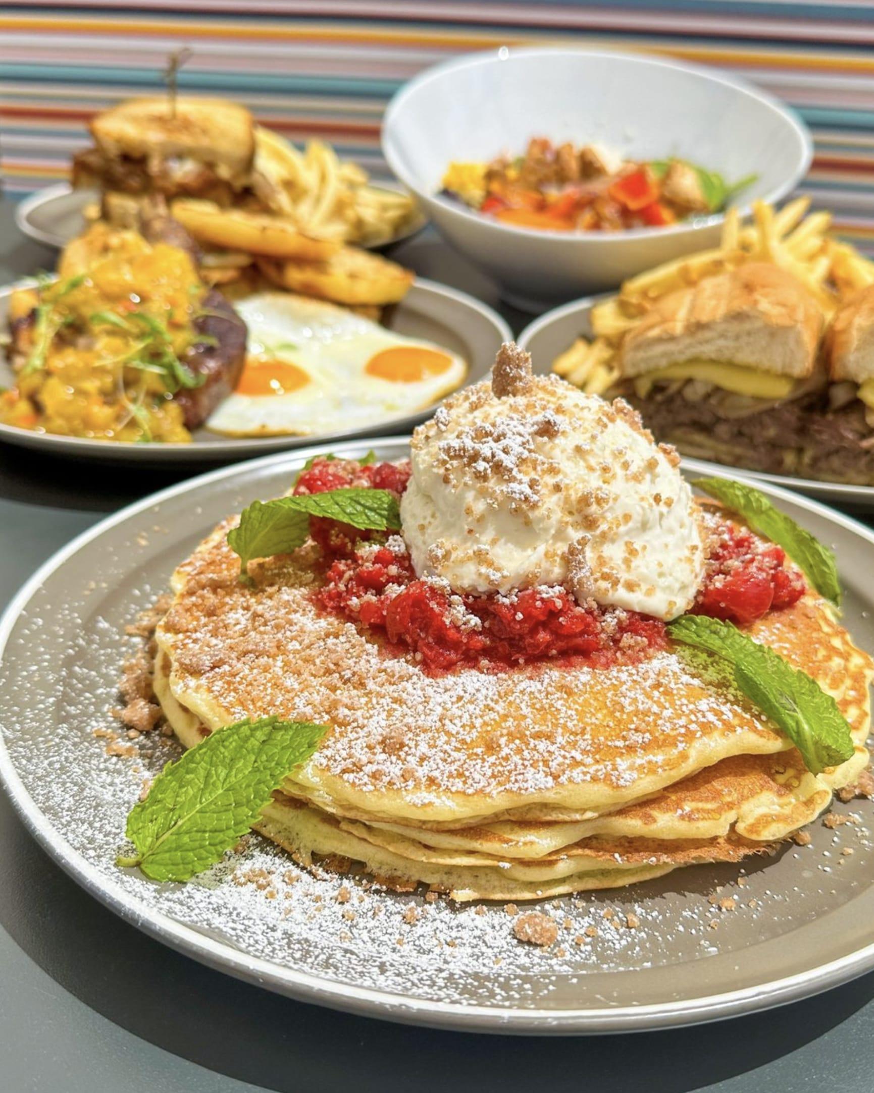 Fatima's Grill rewards background