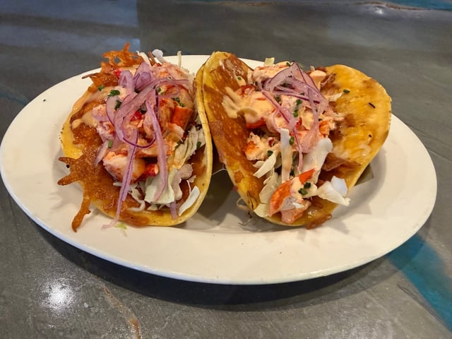 Maine Lobster T-Combo