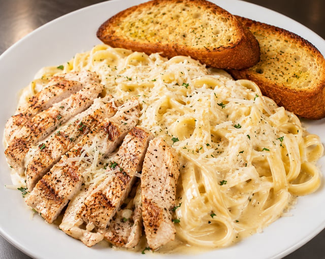 Chicken Fettuccine Alfredo