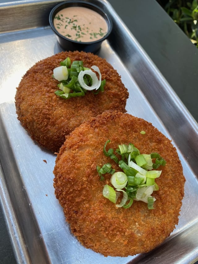 CRAB CAKES