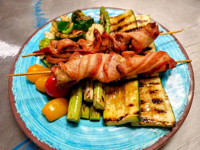Keto Chicken Bacon Skewers