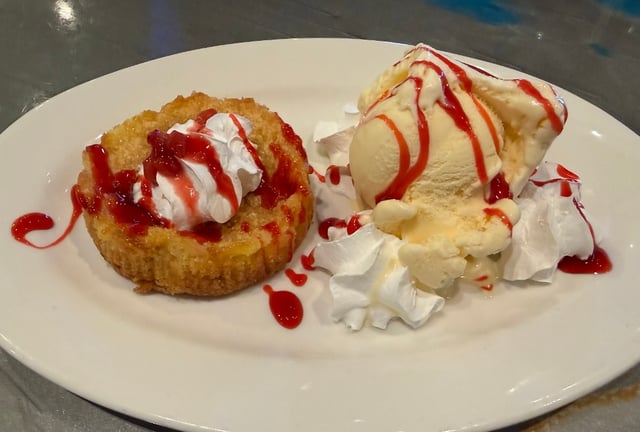 Warm Butter Cake ala mode